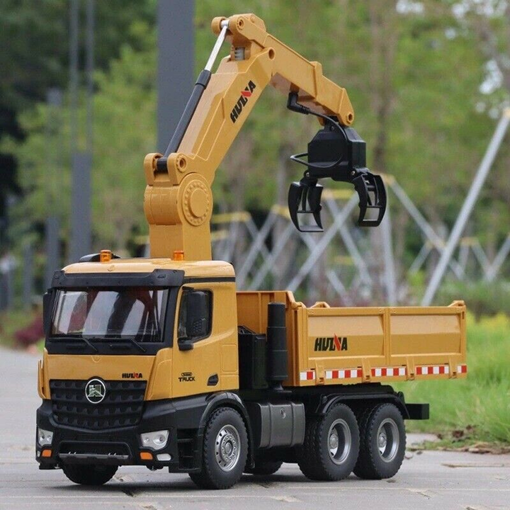 Truck With Hoist / Log Grabber - 6