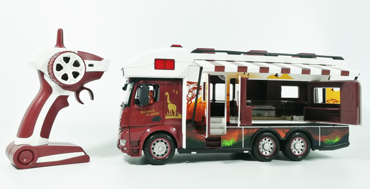 2.4 G Safari Rv With Lights, Sound And Horses - 6