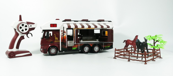 2.4 G Safari Rv With Lights, Sound And Horses - 7