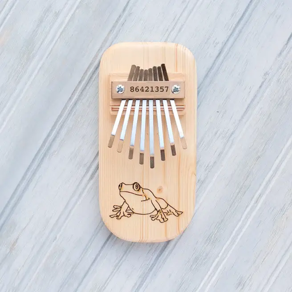 Frog Engraved Thumb Piano Low Diatonic Pine